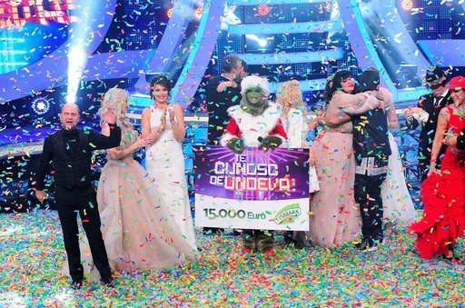Cel de-al zecelea sezon al emisiunii ”Te cunosc de undeva” a fost câştigat de Şerban Copoţ, cu o transformare în Mr. Grinch