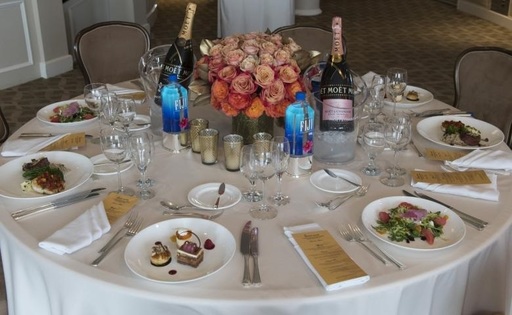 Biban de mare şi filet mignon, printre specialităţile culinare incluse în meniul oferit vedetelor care vor participa la gala Globurilor de Aur 2017