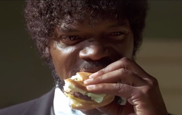 Reţeta unui burger din filmul ”Pulp Fiction”, dezvăluită de un maestru bucătar care prezintă o emisiune pe YouTube. VIDEO

