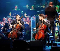 Duo-ul 2CELLOS revine în concert la Bucureşti, pe 5 decembrie 