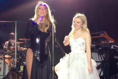 Mariah Carey şi Elton John, plătiţi cu un onorariu total de 3,5 milioane de lire sterline, pentru a cânta la nunta nepoatei unui miliardar rus