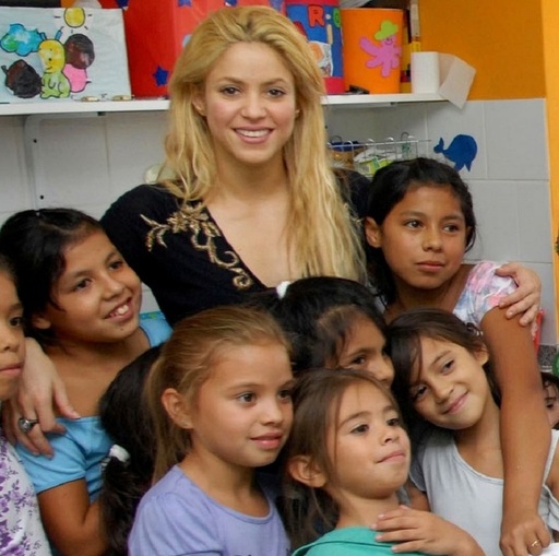 Shakira a îndemnat elitele de la Davos să îi hrănească şi să îi educe pe viitorii lideri ai lumii