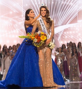 Reprezentanta Franţei a câştigat concursul de frumuseţe Miss Universe