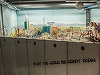 Miniatur Wunderland, un mini-parc de distracţii din Germania, a construit un zid în jurul standului dedicat Statelor Unite ale Americii