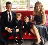 Cântăreţul Michael Buble spune că tratamentul anticancer al fiului lui ”înregistrează progrese”