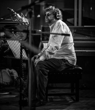 Cântăreţul britanic Chas Hodges, diagnosticat cu cancer de esofag