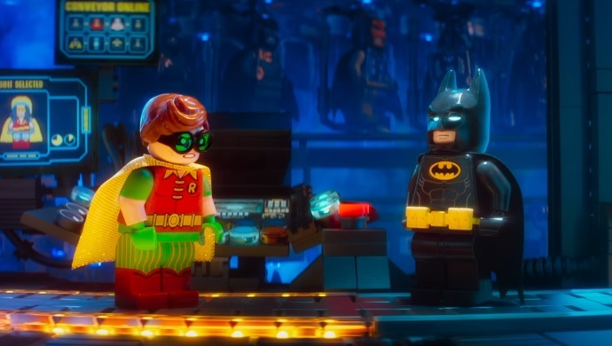 Animaţia ”The LEGO Batman Movie”, cu Ralph Fiennes şi Mariah Carey, a debutat pe primul loc în box office-ul nord-american