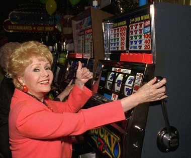 Studioul de dans deschis de actriţa Debbie Reynolds va fi transformat într-un muzeu pentru obiecte care i-au aparţinut