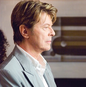 Ediţia de anul acesta a DokStation Music Documentary Film Festival de la Bucureşti va fi dedicată lui David Bowie