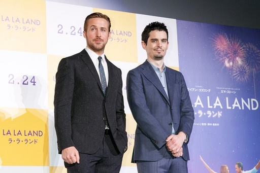 Un film biografic dedicat astronautului Neil Armstrong, regizat de Damien Chazelle şi cu Ryan Gosling în rolul principal, va fi lansat în 2018