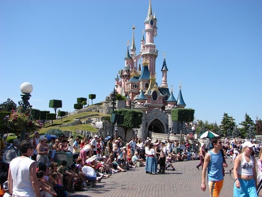 Disney va plăti despăgubiri de 3,8 milioane de dolari pentru încălcarea regulamentului referitor la salariul minim