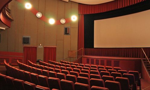 China a ”pedepsit” peste 300 de cinematografe care au fraudat regulamentul referitor la box office