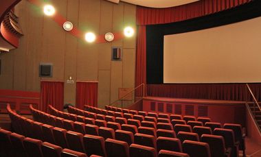 China a ”pedepsit” peste 300 de cinematografe care au fraudat regulamentul referitor la box office