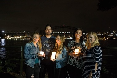 Oraşul Sydney a dat startul campaniei "Ora Pământului", lăsând Opera în întuneric. Empire State Building, Big Ben, Turnul din Pisa şi Alhambra din Granada vor stinge luminile la ora 20.30