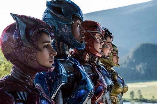 Distribuitorii filmului "Power Rangers" în Rusia au schimbat restricţia de vârstă de la 16 la 18 ani, din cauza unui posibil personaj gay
 
