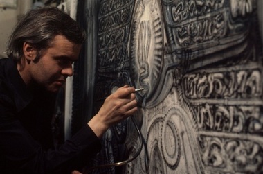 Artistul elveţian H.R. Giger, maestru al realismului fantastic, va fi celebrat la TIFF 2017