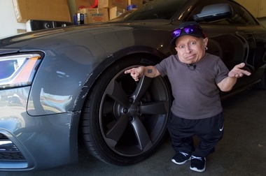 Un actor din franciza ”Austin Powers” s-a internat într-o clinică de dezalcoolizare