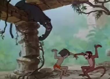 O fată care trăia printre maimuţe a fost descoperită într-o pădure din India