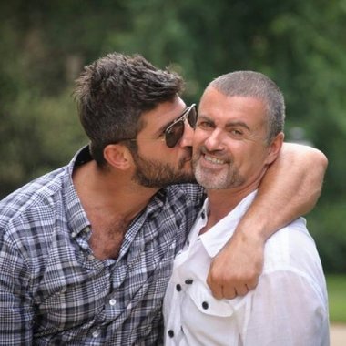 Iubitul cântăreţului George Michael a primit o ofertă de 1 milion de lire sterline pentru a-şi publica memoriile - presă