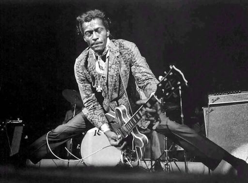 Chuck Berry a fost înmormântat duminică, în Missouri. Numeroşi fani au participat la ceremonia funerară