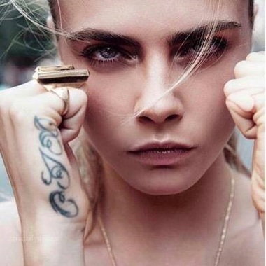 Top-modelul Cara Delevingne: Cariera mea în modă a fost un accident fericit