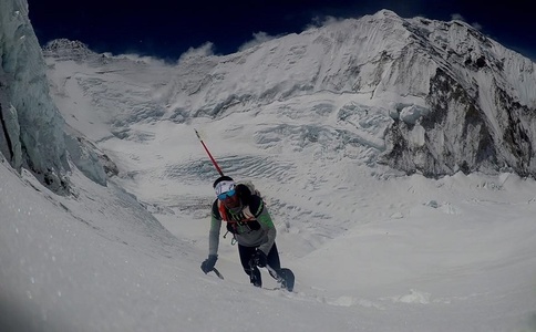 Ueli Steck, un celebru alpinist elveţian, a murit în urma unui accident produs pe Muntele Everest