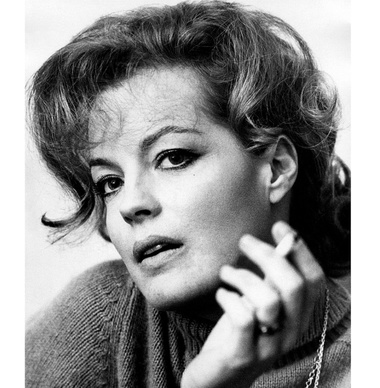 Mormântul actriţei Romy Schneider a fost profanat de autori necunoscuţi