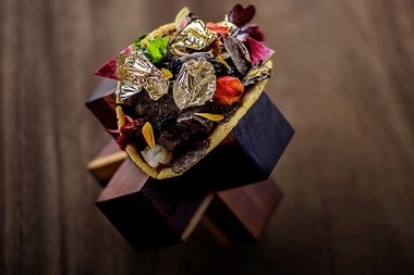Un taco mexican, considerat ”cel mai scump din lume”, vândut la licitaţie cu 7.000 de dolari
