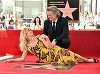 Goldie Hawn şi Kurt Russell au primit stele pe Walk of Fame în cadrul unei ceremonii comune
