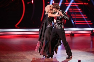 Marius Manole şi Olesea Nespeac au câştigat emisiunea-concurs ”Uite cine dansează”, difuzată de Pro TV