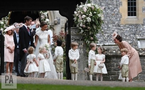 Nunta Pippei Middleton: Rochie de mireasă spectaculoasă şi invitaţi de marcă. Prinţul George şi prinţesa Charlotte, vedetele evenimentului. VIDEO