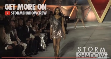 Naomi Campbell a prezentat evenimentul ”Fashion For Relief” la Cannes. Antonio Banderas, în rol de toreador, pe podiumul de defilare. VIDEO