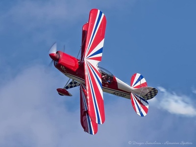 Avioane şi elicoptere militare, singurul avion biplan din România, acrobaţii aeriene şi concert rock la cea de-a patra ediţie a Timişoara Air Show
