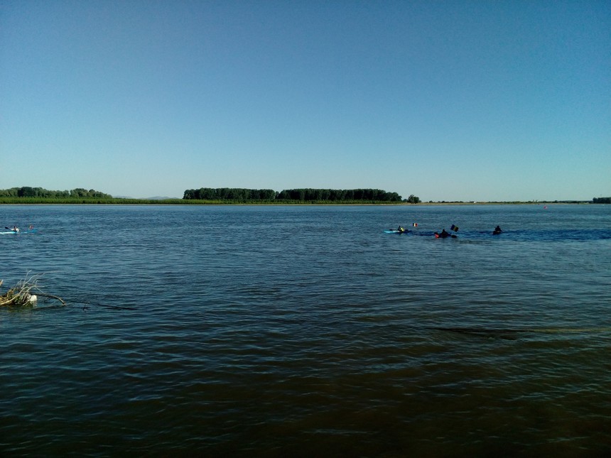 Înotătorul Avram Iancu s-a antrenat pe Siret şi pe Dunăre pentru a parcurge, timp de 60 de zile, întreg fluviul de la izvoare până la vărsare