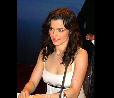 Actriţa Rachel Weisz, ”soţia lui James Bond”: Brexitul seamănă cu un deces, iar alegerea lui Trump este catastrofală