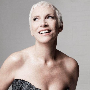 Annie Lennox, ”descoperită” după 40 de ani de carieră de coordonatorul muzical al unui post de radio american: Găsesc artişti despre care cred că au potenţial