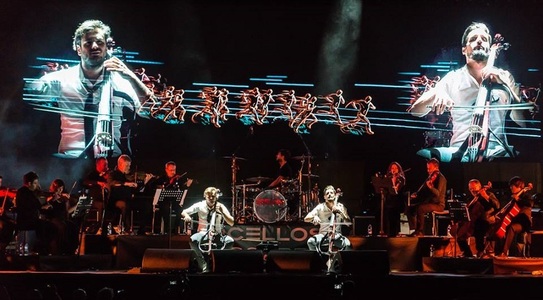 Duo-ul 2CELLOS a lansat şase videoclipuri pentru piese de pe albumul ”Score” apărut în urmă cu trei luni