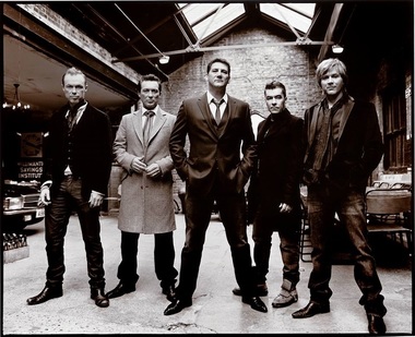 Frustraţi, membrii grupului Spandau Ballet răspund solistului Hadley: Mergem mai departe ca trupă
