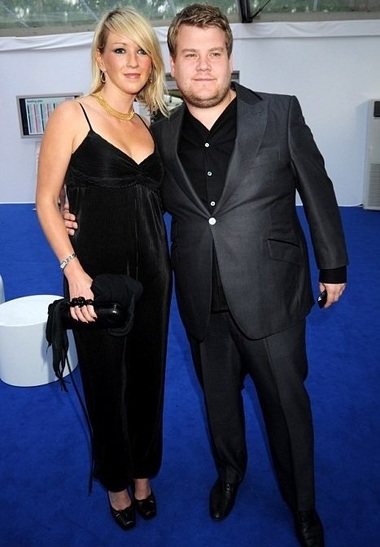 James Corden şi soţia sa, Julia, aşteaptă naşterea celui de-al treilea copil