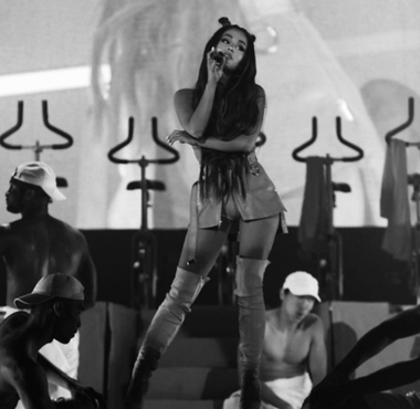 Un columbian a fost arestat după ce a ameninţat online că va comite un atac la concertul pe care Ariana Grande urma să îl susţină în Costa Rica