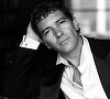 Bille August şi Antonio Banderas au renunţat la realizarea filmului despre Gianni Versace