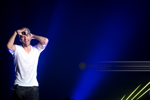 Enrique Iglesias, huiduit în unicul concert susţinut anul acesta în Spania. VIDEO