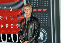 Justin Bieber a anulat ultimele concerte rămase în turneul ”Purpose World”, din cauza apariţiei unor ”circumstanţe neprevăzute”