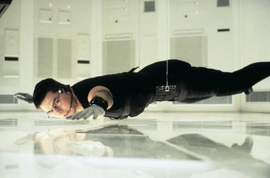 Tom Cruise s-a rănit în timpul unei cascadorii la filmările pentru "Misiune imposibilă 6" - VIDEO