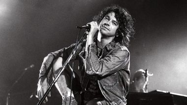 ”Michael Hutchence - The Last Rockstar” va fi lansat după 20 de ani de la moartea solistului formaţiei INXS. VIDEO