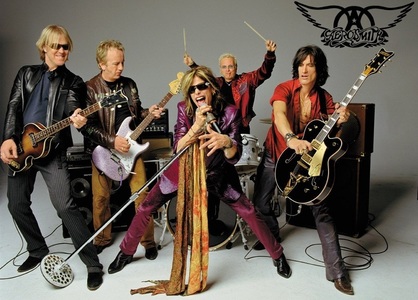 Solistul Aerosmith: Vă dau nota 10+ pentru speculaţiile creative, dar nu am suferit un atac