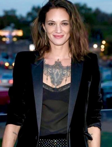 Actriţa italiană Asia Argento afirmă că a fost drogată şi violată de un regizor american