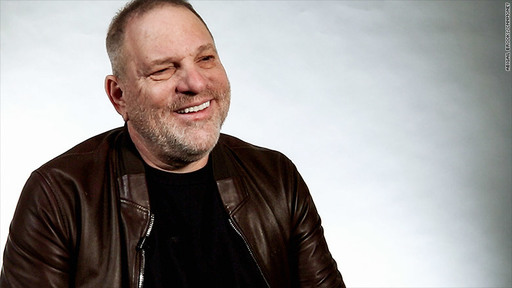 O fostă asistentă a lui Harvey Weinstein susţine că producătorul i-a plătit tăcerea cu peste 165.000 de dolari, după ce a hărţuit-o sexual