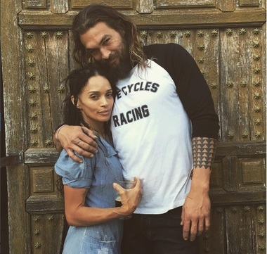 Actorul Jason Momoa, care l-a interpretat pe Khal Drogo în ”Game of Thrones”, s-a căsătorit în secret 