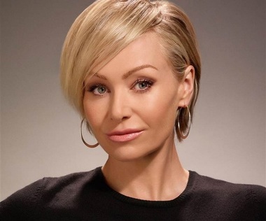 Actriţa Portia de Rossi a dezvăluit că Steven Seagal şi-a desfăcut pantalonii în faţa ei, la o audiţie privată